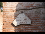 01533 ostia - regio ii - insula vi - caseggiato delle fornaci (ii,vi,7) - schild.jpg